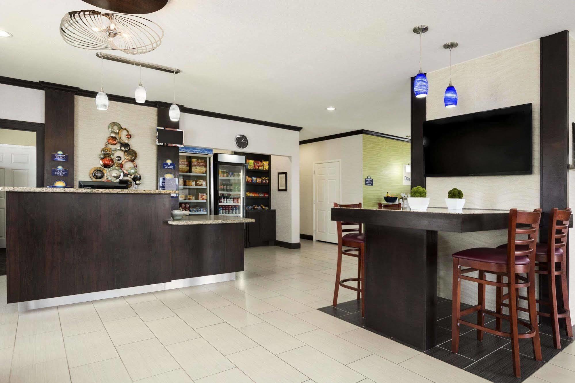 Days Inn Pearsall Kültér fotó